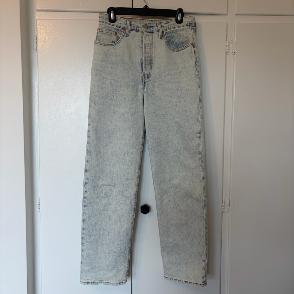 Levi’s Ribcage Straight Ankle - Light Blue Wash, Size 28